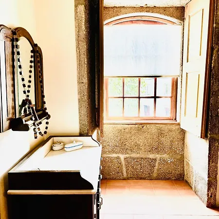 Casa Dos Capitaes Mores - Flor Bed & Breakfast