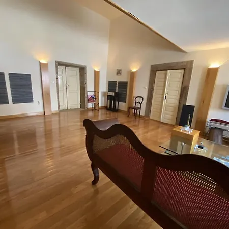 Casa Dos Capitães Mores - Flor Alojamento de Acomodação e Pequeno-almoço 3*