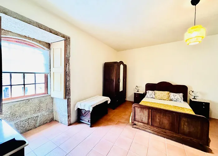 Casa Dos Capitães Mores - Flor Alojamento de Acomodação e Pequeno-almoço