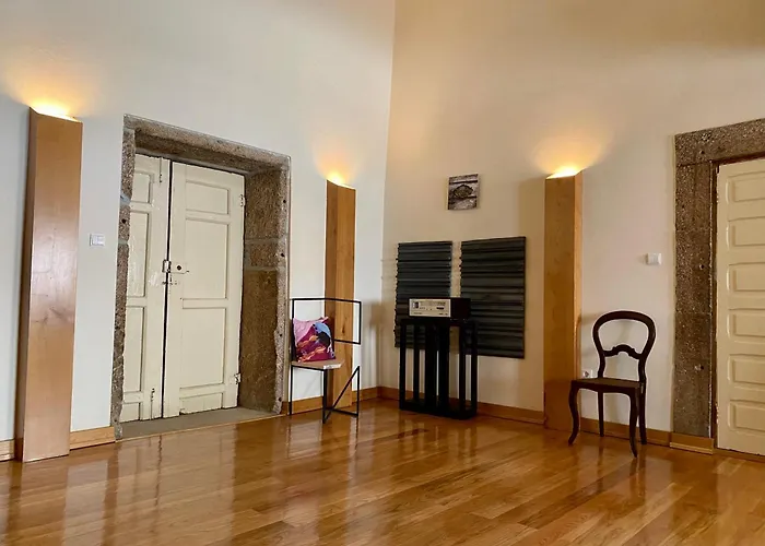 Casa Dos Capitães Mores - Flor 3*