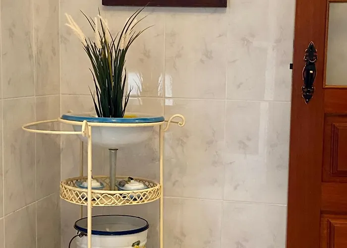 Alojamento de Acomodação e Pequeno-almoço Casa Dos Capitães Mores - Flor