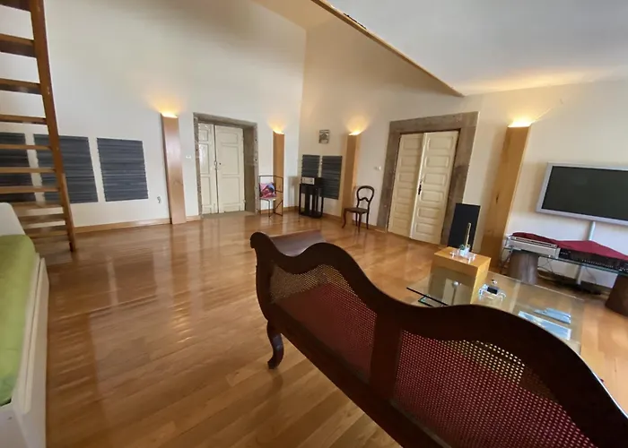 Casa Dos Capitães Mores - Flor Alojamento de Acomodação e Pequeno-almoço 3*